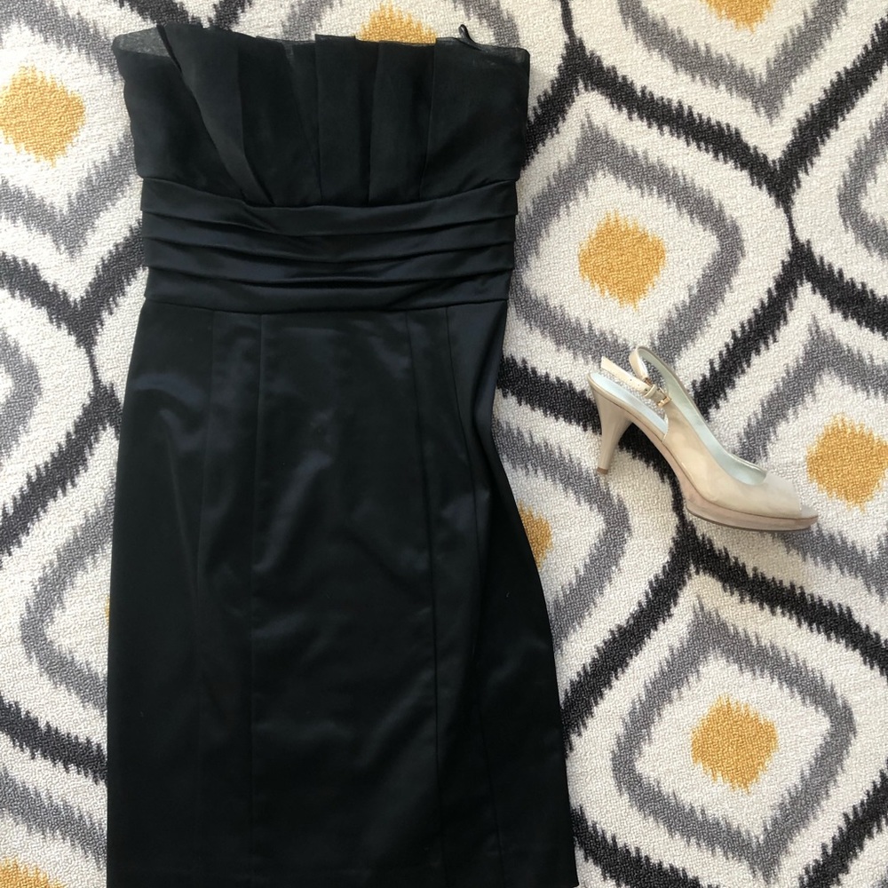 Size 0 strapless Bebe black formal dress